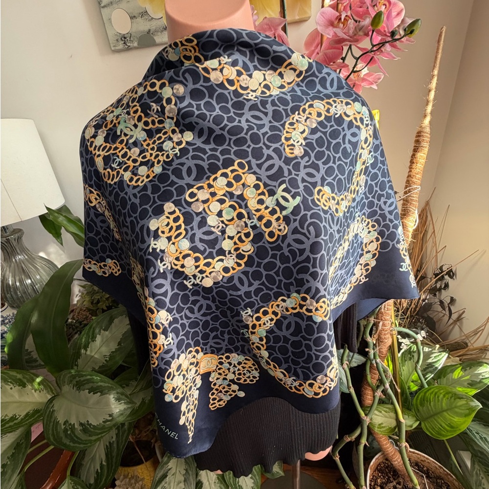 Chanel Coco No. 5 Midnight Blue and Gold Silk Scarf. - Picture 7 of 10